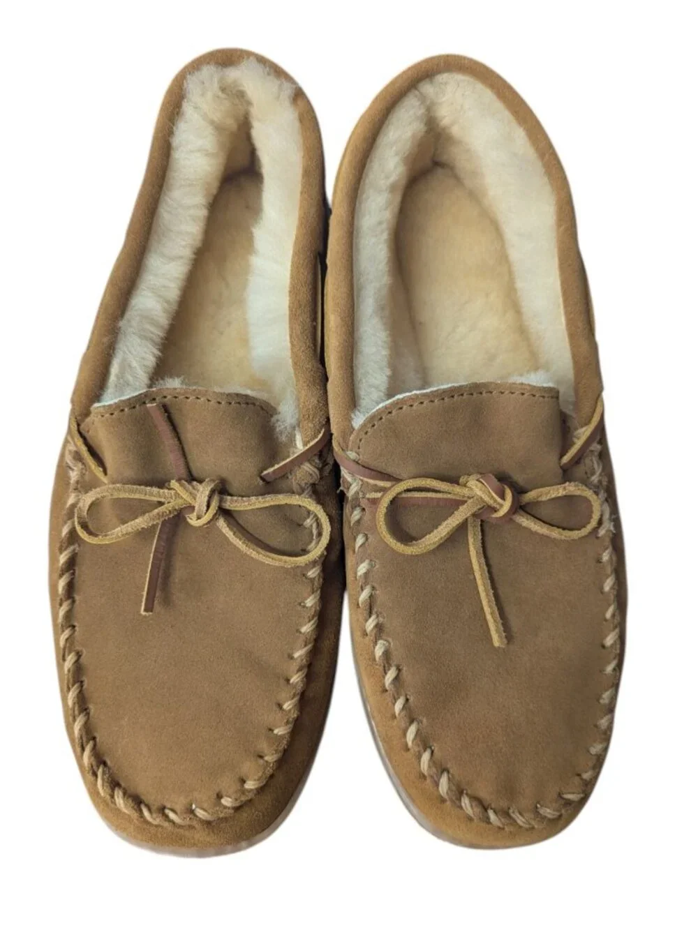 Minnetonka 3741W Moccasin Sheepskin Hardsole Mocs for Men Golden Tan Size 12